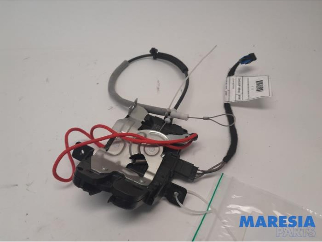 Alfa Romeo - Stelvio - Tailgate lock mechanism
