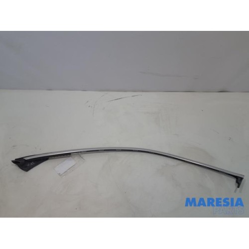 Alfa Romeo - Stelvio - Door strip