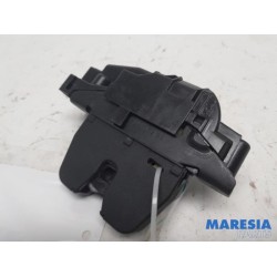 Peugeot - RCZ - Tailgate lock mechanism