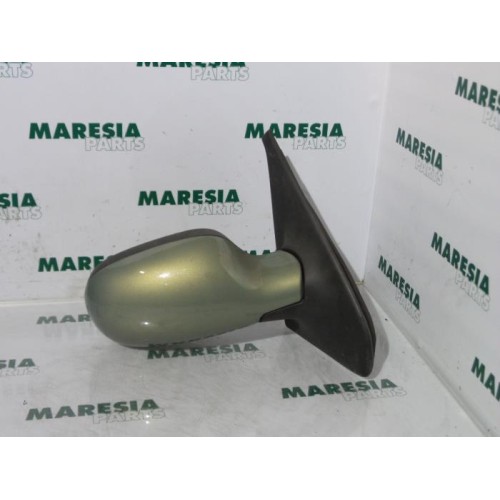 Renault - Clio - Wing mirror, right