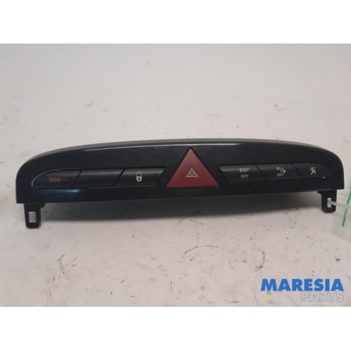 Fiat - Panda - Panic lighting switch