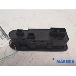 Fiat - Panda - Multi-functional window switch