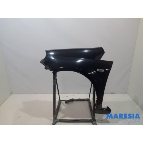 Fiat - Punto - Front wing, left