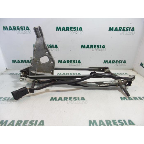 Peugeot - 207 - Wiper mechanism