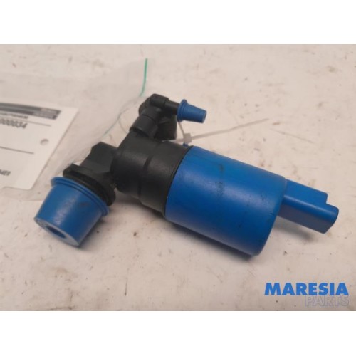 Peugeot - RCZ - Windscreen washer pump
