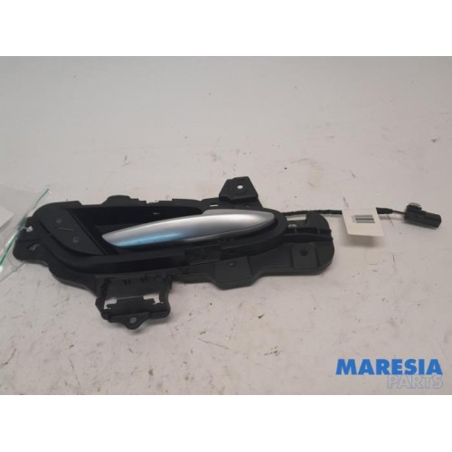 Alfa Romeo - Stelvio - Front door handle 4-door, right