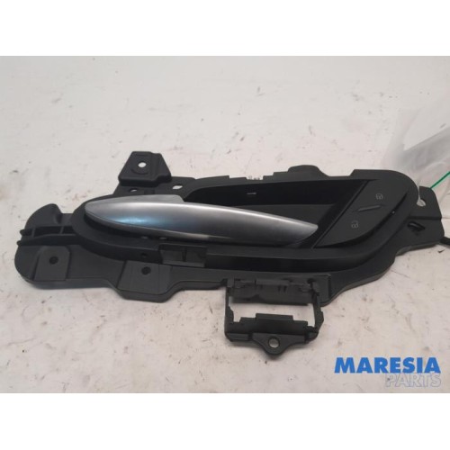 Alfa Romeo - Stelvio - Door handle 4-door, front left