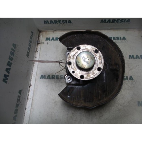 Alfa Romeo - 147 - Fusee rechts-achter