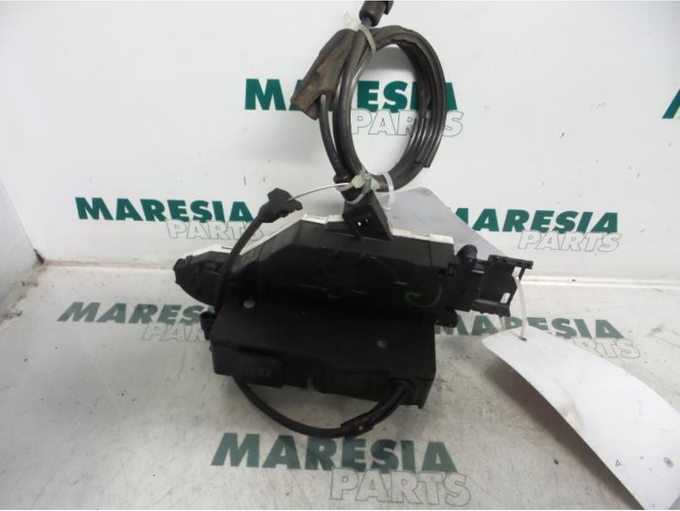 Peugeot - 207 - Front door lock mechanism 4-door, right