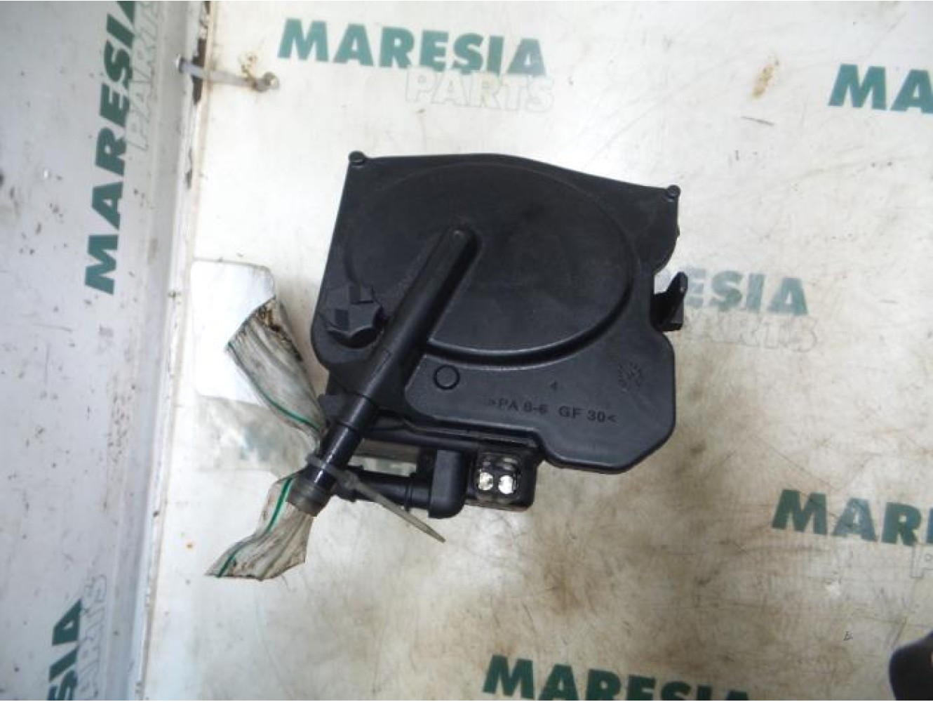 Citroen - Berlingo - Boîtier de filtre carburant