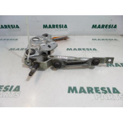 Peugeot - 407 - Wiper mechanism