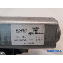 Fiat - 500 - Rear wiper motor