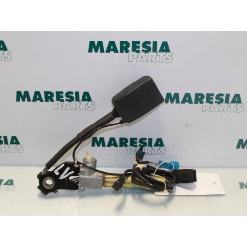 Renault - Laguna - Gurtsrammer links
