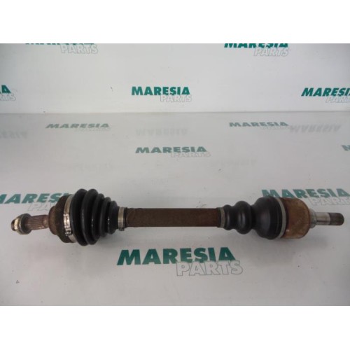 Peugeot - 406 - Aandrijfas links-voor