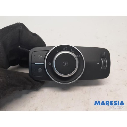 Alfa Romeo - Stelvio - Light switch