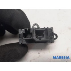 Alfa Romeo - Stelvio - AUX/USB aansluiting