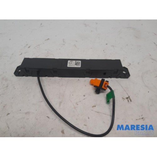 Alfa Romeo - Stelvio - Keyless entry antenna