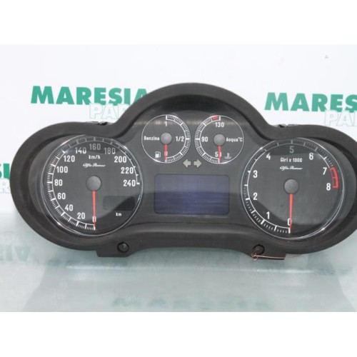 Alfa Romeo - 147 - Instrumentenbrett