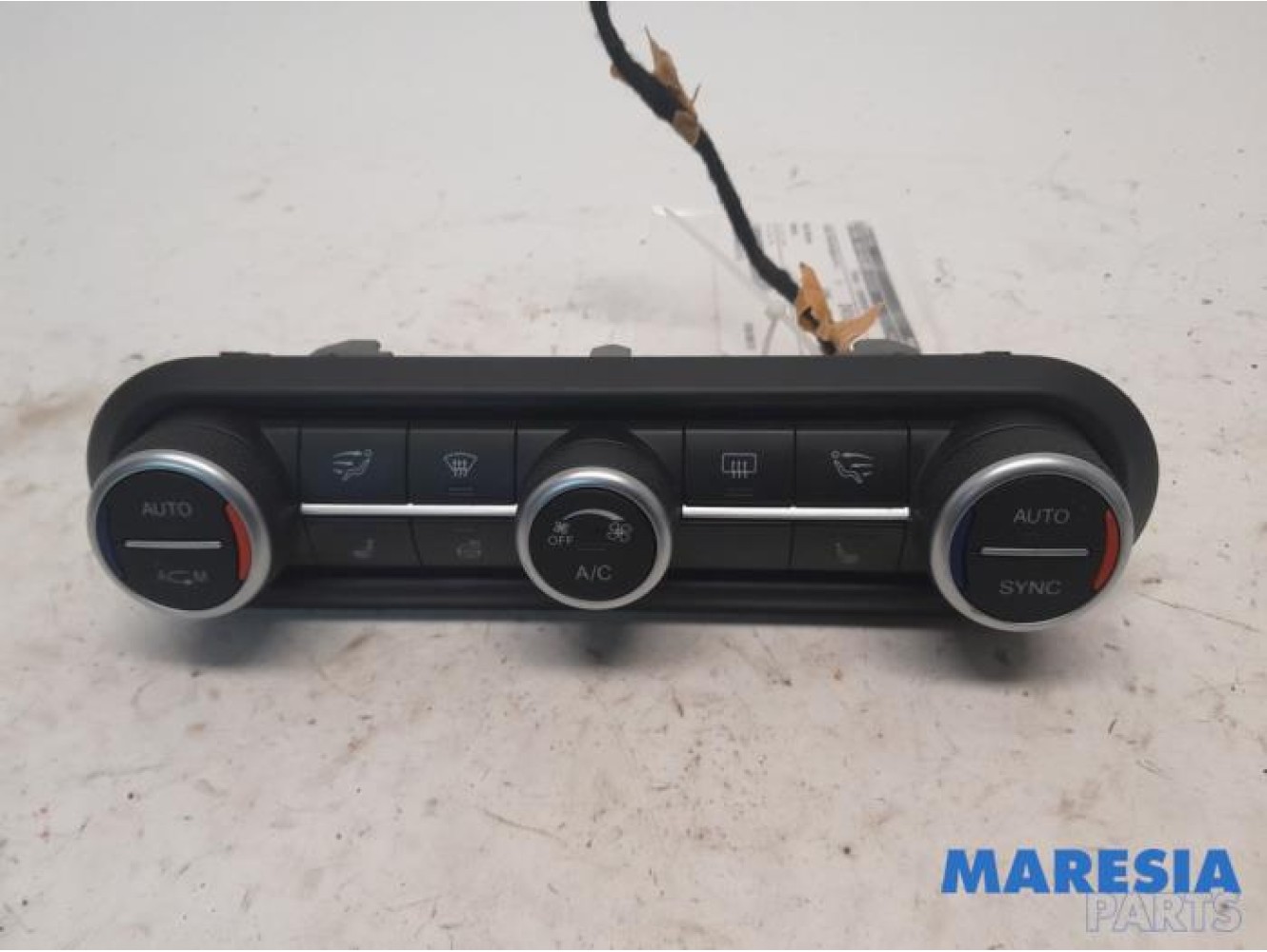 Alfa Romeo - Stelvio - Heater control panel