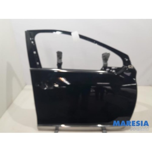 Peugeot - 2008 - Front door 4-door, right