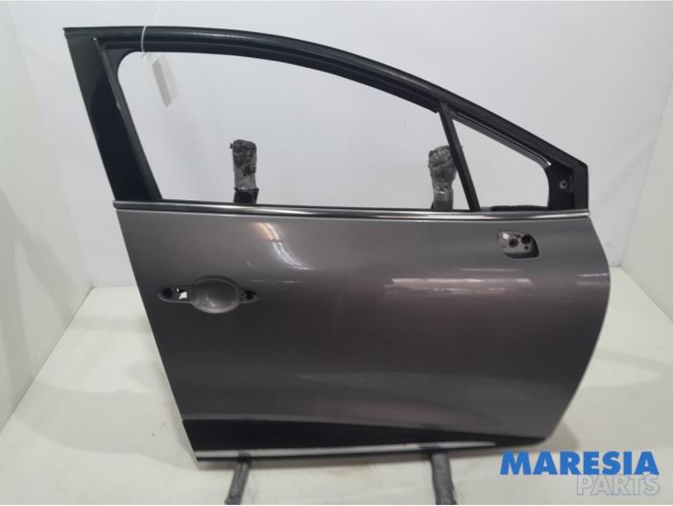 Renault - Clio - Portière 4portes avant droite