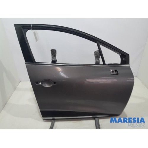 Renault - Clio - Front door 4-door, right