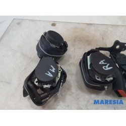 Renault - Clio - Rear bench seat
