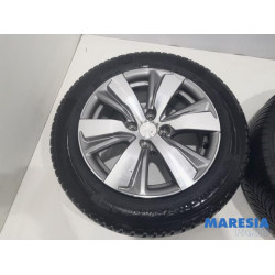 Peugeot - 2008 - Sportvelgenset + banden
