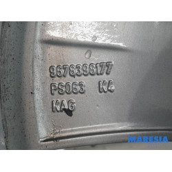 Peugeot - 2008 - Sportvelgenset + banden