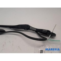 Alfa Romeo - Stelvio - Front wiper arm