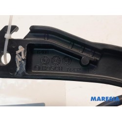 Alfa Romeo - Stelvio - Bras essuie-glace avant