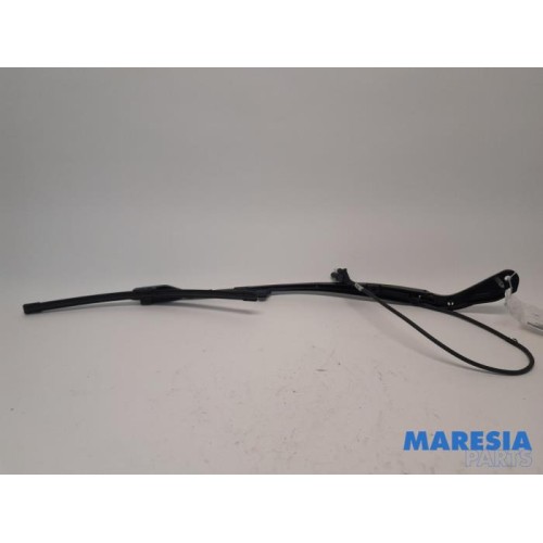 Alfa Romeo - Stelvio - Bras essuie-glace avant