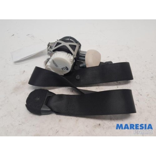 Fiat - 500 - Front seatbelt, right