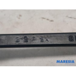 Fiat - 500 - Front wiper arm
