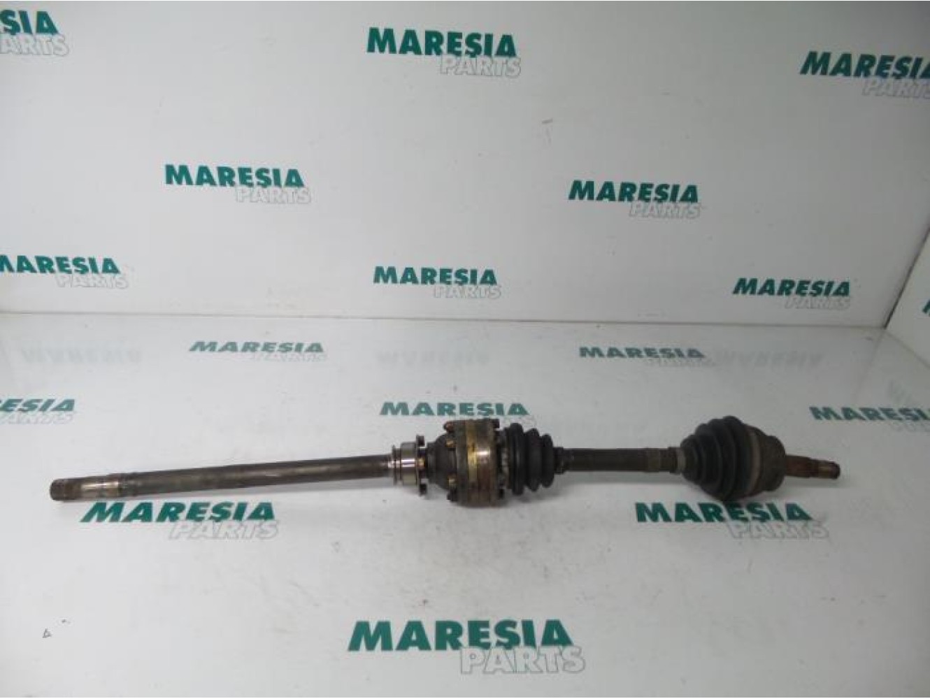 Alfa Romeo - 145/146 - Arbre de transmission avant droit