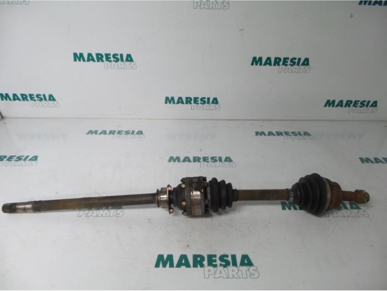 Alfa Romeo - 145/146 - Antriebswelle rechts vorne