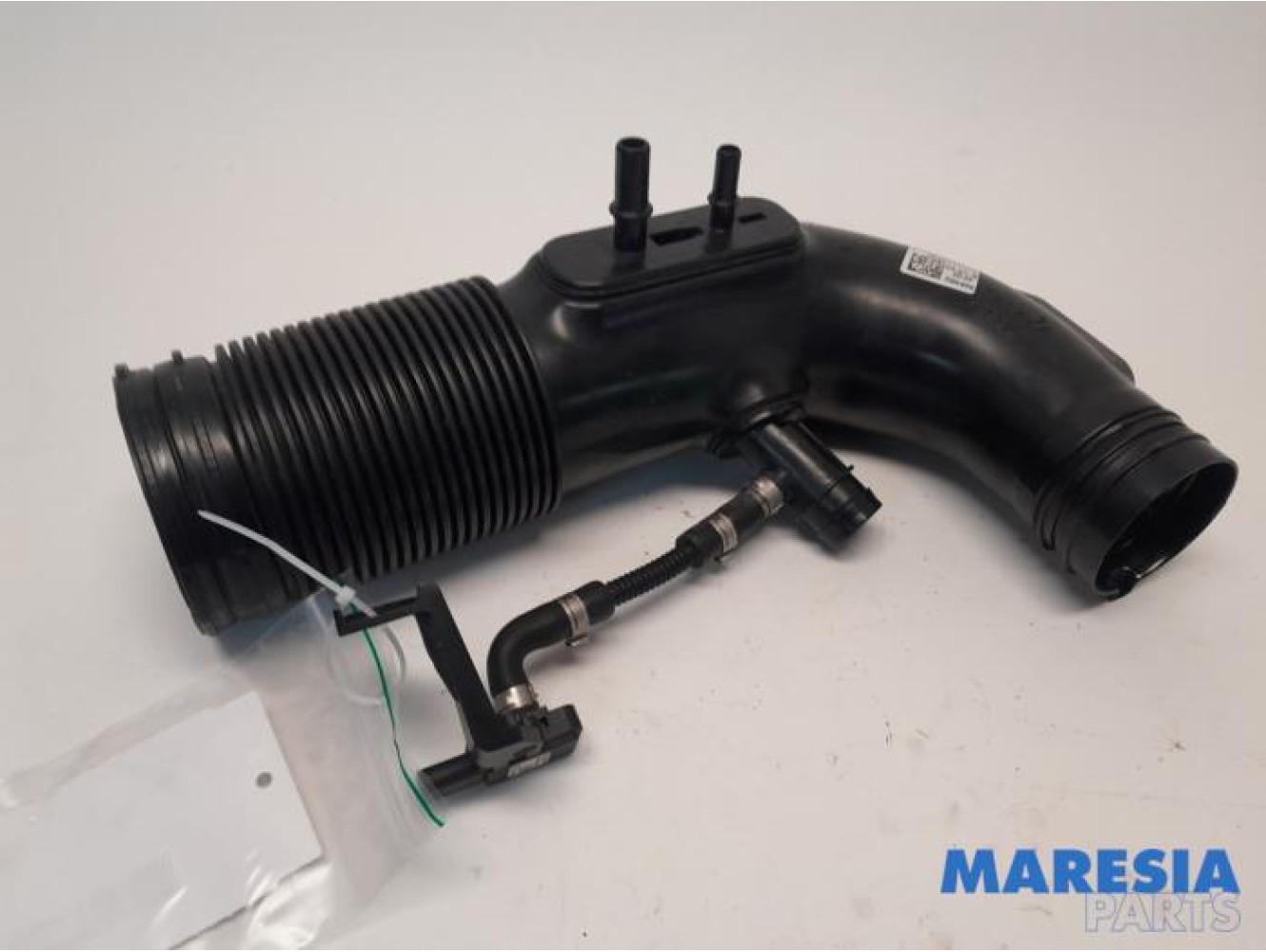 Alfa Romeo - Stelvio - Air intake hose