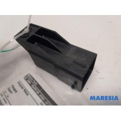 Peugeot - Expert - Glow plug relay