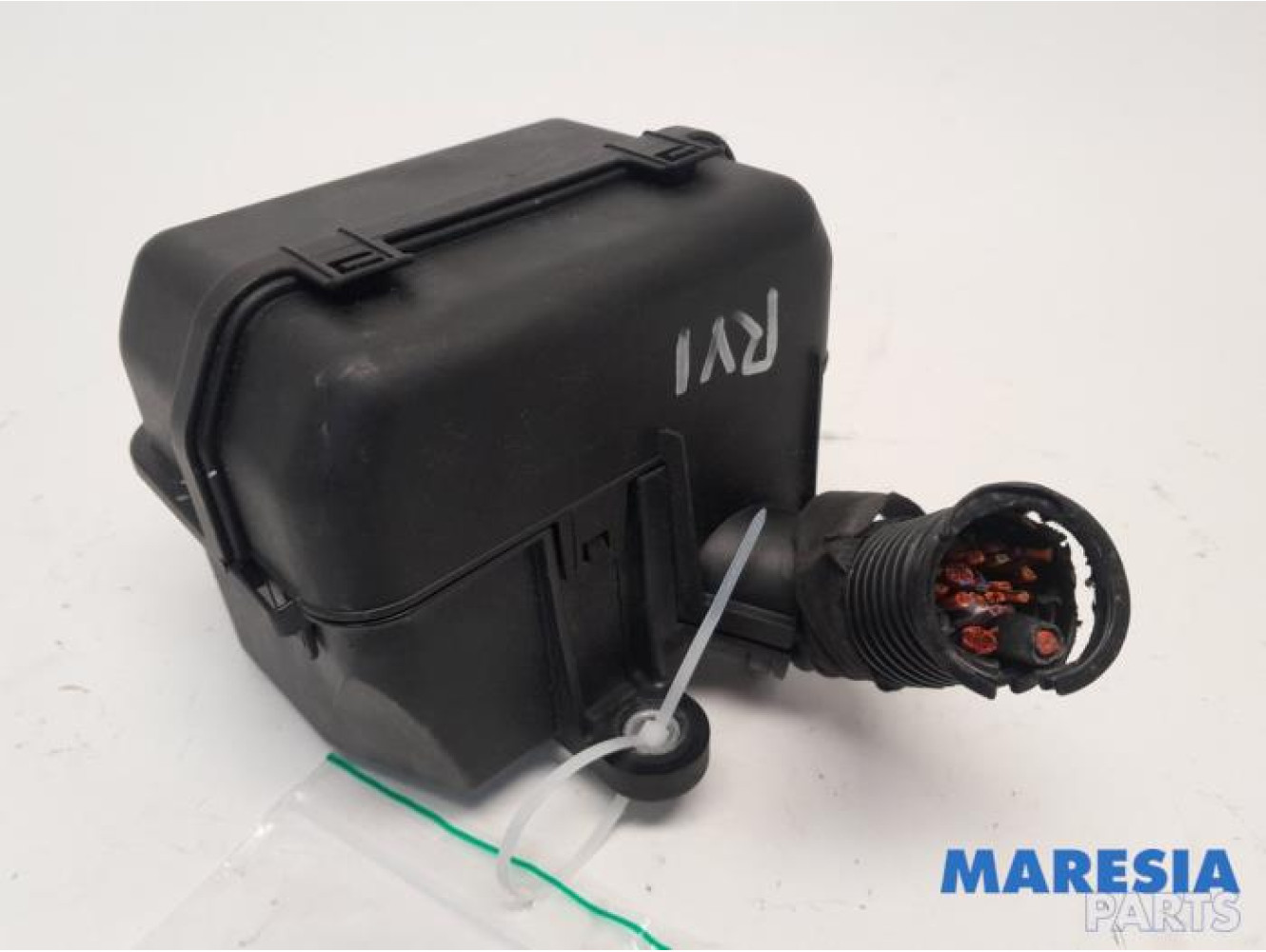 Alfa Romeo - Stelvio - Fuse box