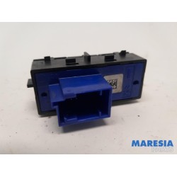 Peugeot - Expert - Central locking switch