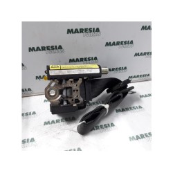 Lancia - Thesis - Front seatbelt, left