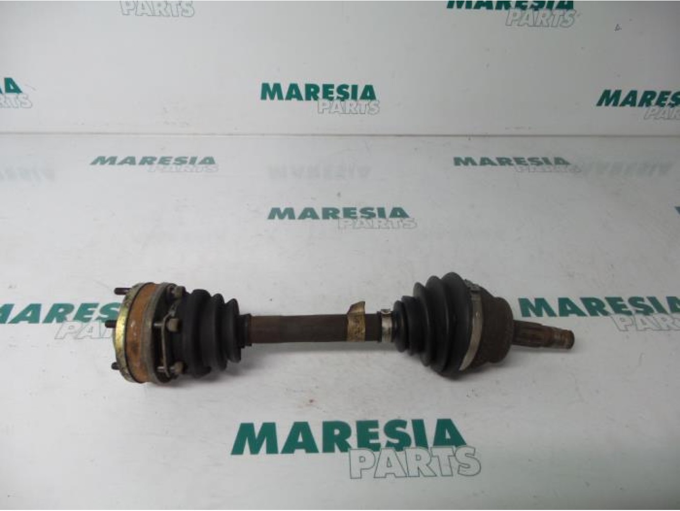 Alfa Romeo - 145/146 - Antriebswelle rechts vorne
