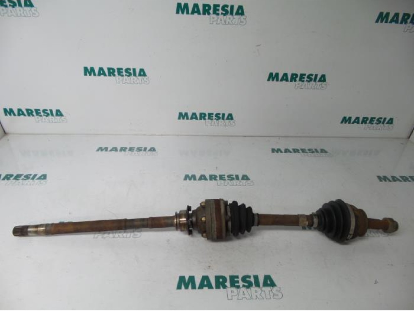 Alfa Romeo - 145/146 - Aandrijfas rechts-voor