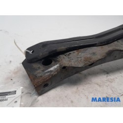 Fiat - 500 - Querlenkerstütze links vorne