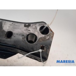Fiat - 500 - Querlenkerstütze links vorne