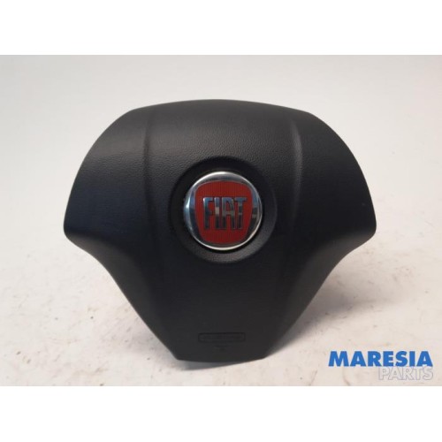 Fiat - Punto - Left airbag (steering wheel)