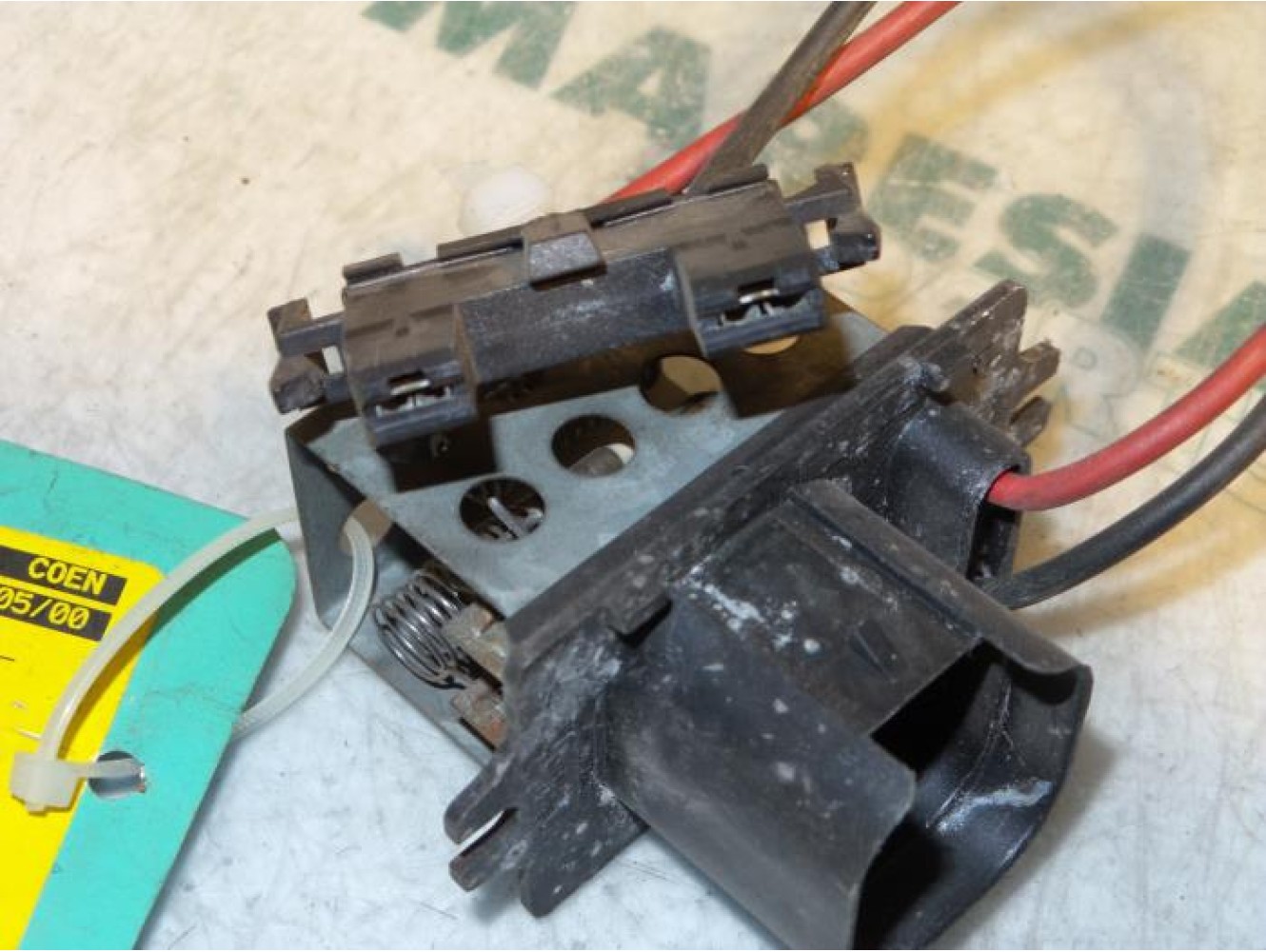 Renault - R19 - Heater resistor