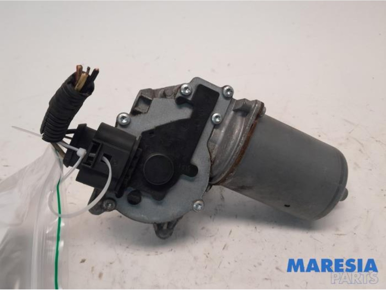 Fiat - Punto - Front wiper motor