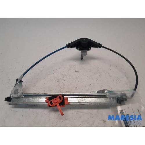 Fiat - Punto - Rear door window mechanism 4-door, right