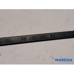Peugeot - Expert - Front wiper arm